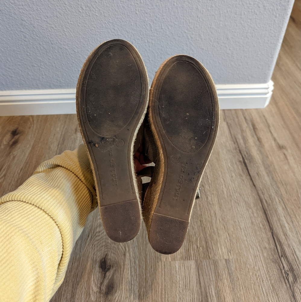 Indigo Rd Tan Wedges - Picture 5 of 5